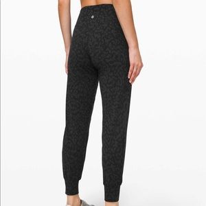NWOT Lululemon Align Jogger